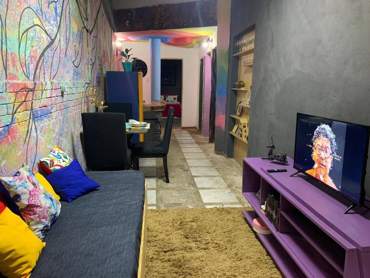 לנסויס Hostel Casa Latina מראה חיצוני תמונה