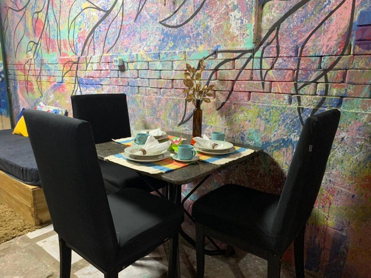 לנסויס Hostel Casa Latina מראה חיצוני תמונה
