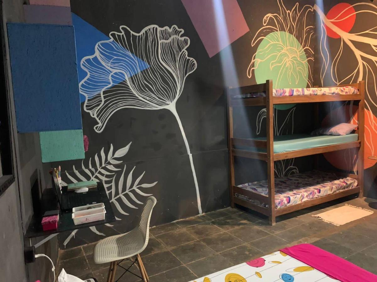לנסויס Hostel Casa Latina מראה חיצוני תמונה